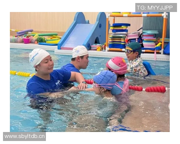 游泳对身体健康的多重益处及其全身锻炼效果分析 游泳对身体健康的多重益处及其全身锻炼效果分析